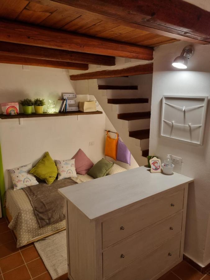 Il Piccolo Borgo Apartment มอนตัลโต ดิ กัสโตร ภายนอก รูปภาพ