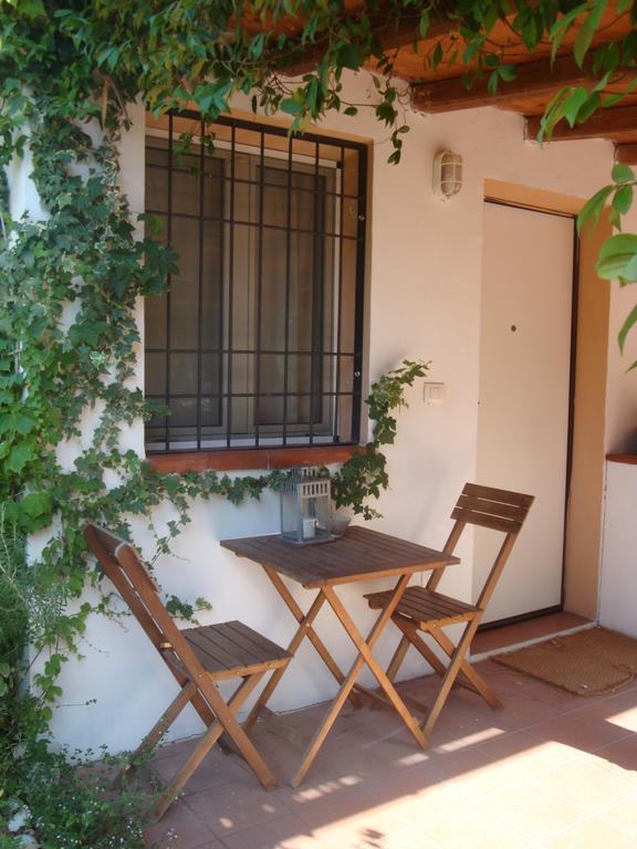 Il Piccolo Borgo Apartment มอนตัลโต ดิ กัสโตร ภายนอก รูปภาพ