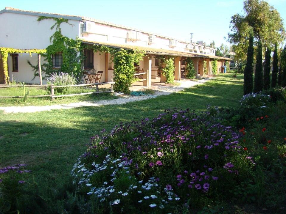 Il Piccolo Borgo Apartment มอนตัลโต ดิ กัสโตร ภายนอก รูปภาพ